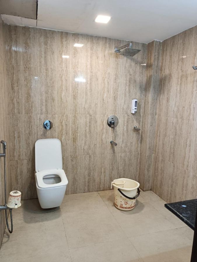 Kusum Hotel ディブルガル エクステリア 写真